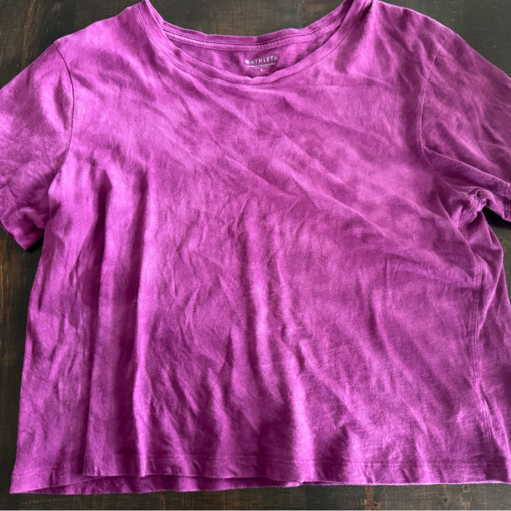 Athleta crop t-shirt, size large, fushia, GUC